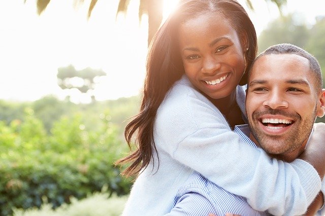 La pareja sana y adulta